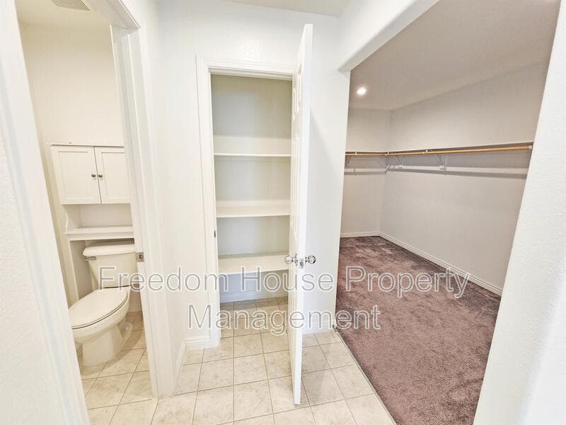 Pahrump House: 3821 East Weld Avenue