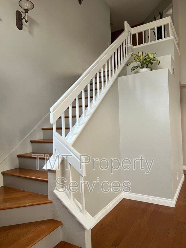 Santa Maria House: 260 Moon Dance Drive