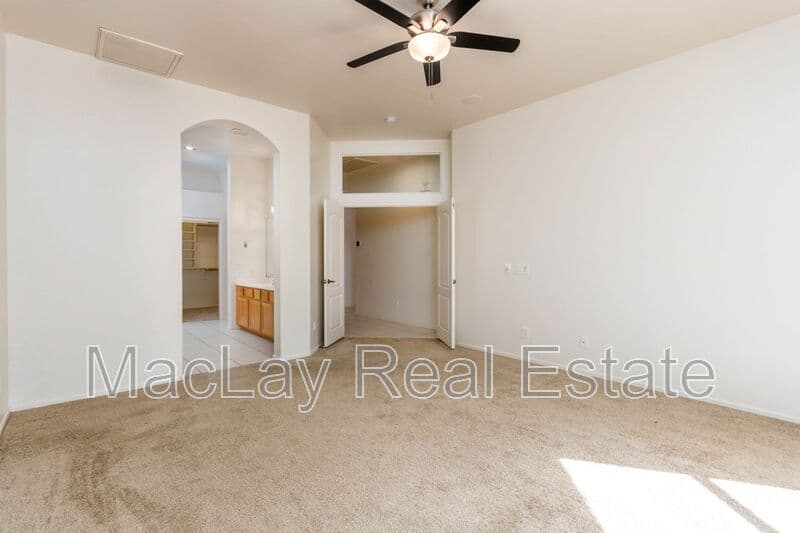 Chandler House: 3820 S Barberry Pl