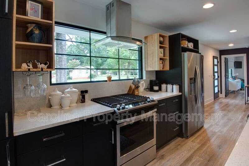 Charlotte House: 3945 Rockfern Rd