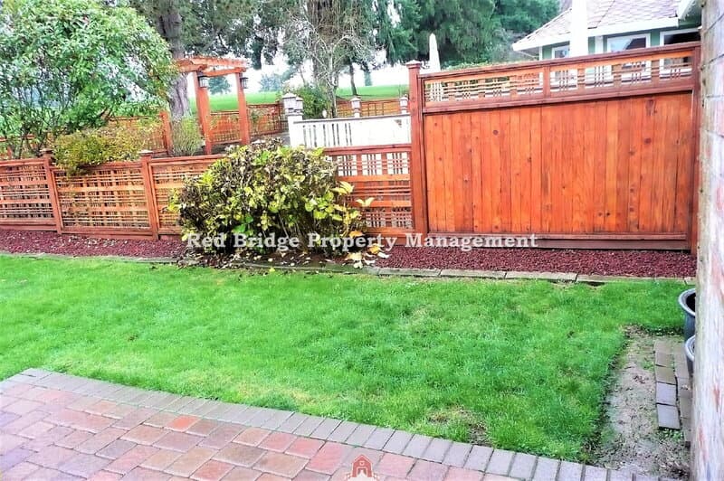 Portland House: 19840 Northwest Quail Hollow Drive