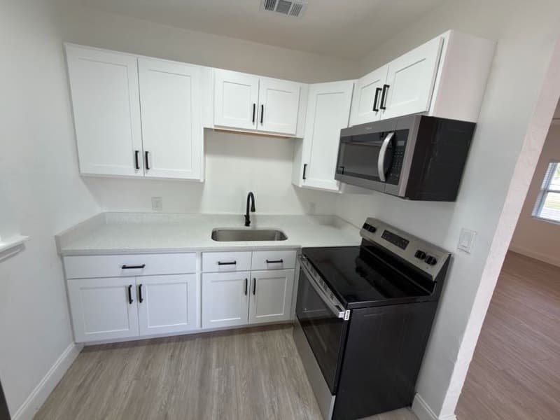 Apopka Condo: 37 West 17th Street
