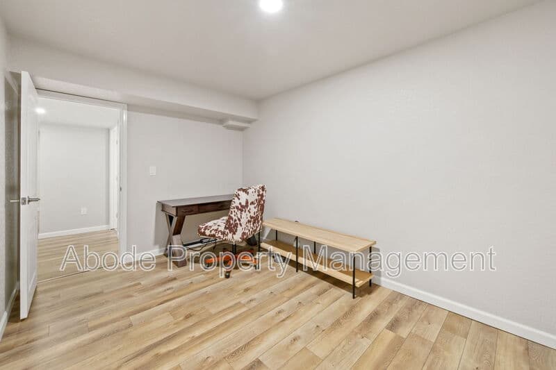 Greeley House: 1223 104th Avenue