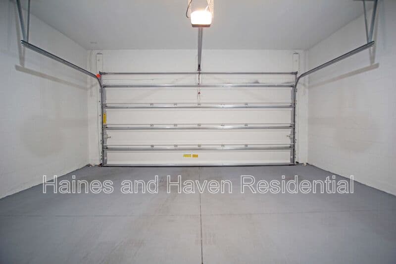 Haines City House: 3004 Chicago Ave