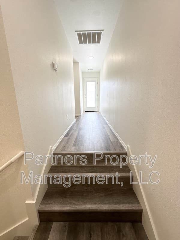 Fayetteville Condo: 821 South Benchmark Lane - 2