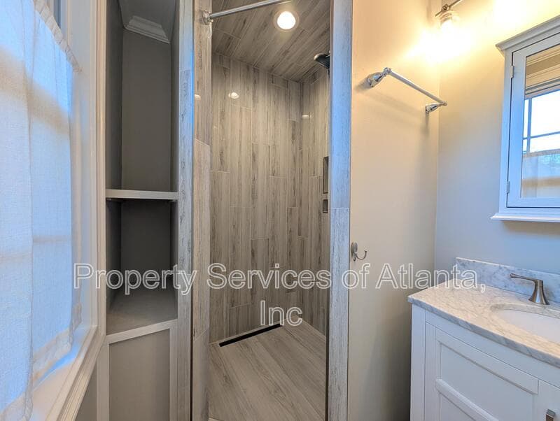 Atlanta House: 1357 Ormewood Ave SE