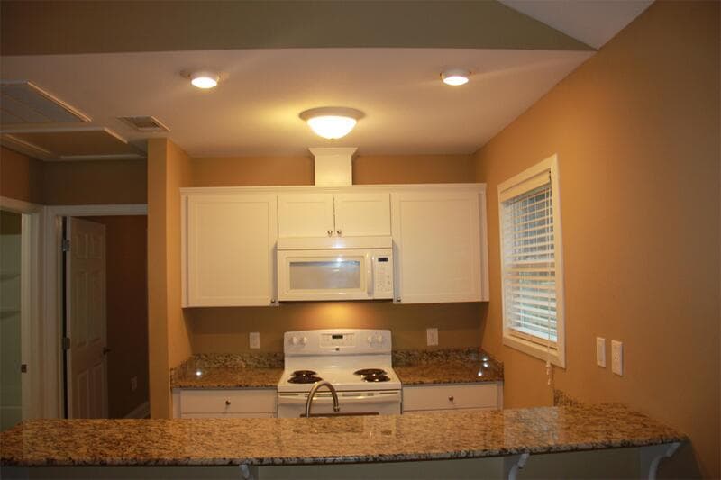 Hammond Condo: 46463 Heatherwood Dr.  #1