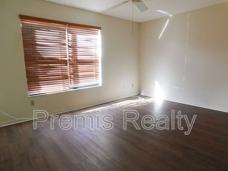 Pinellas Park Condo: 8711 40th Way N 83