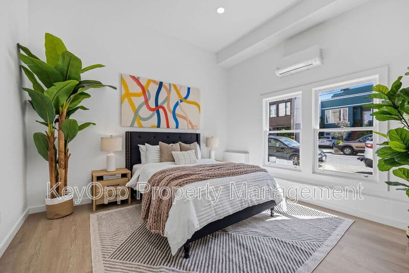 San Francisco Condo: 2730 23rd Street
