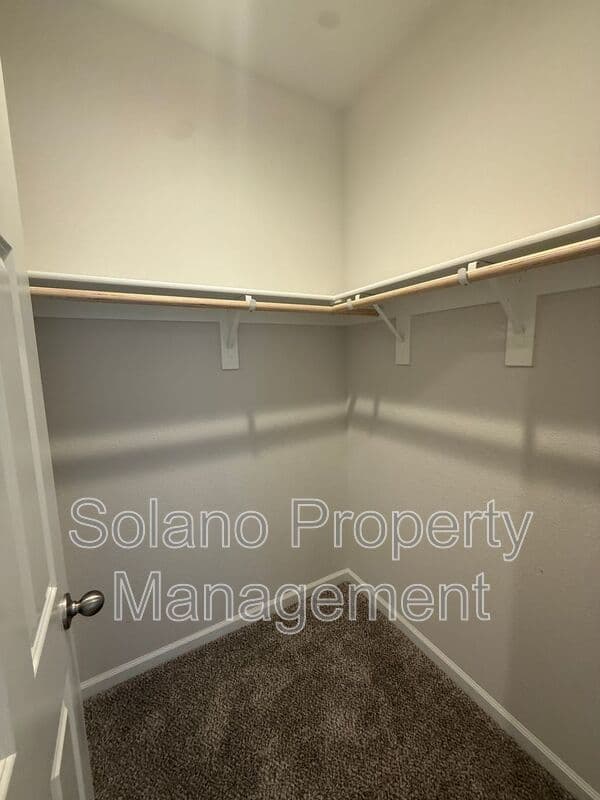 Dixon House: 1680 Gold Street