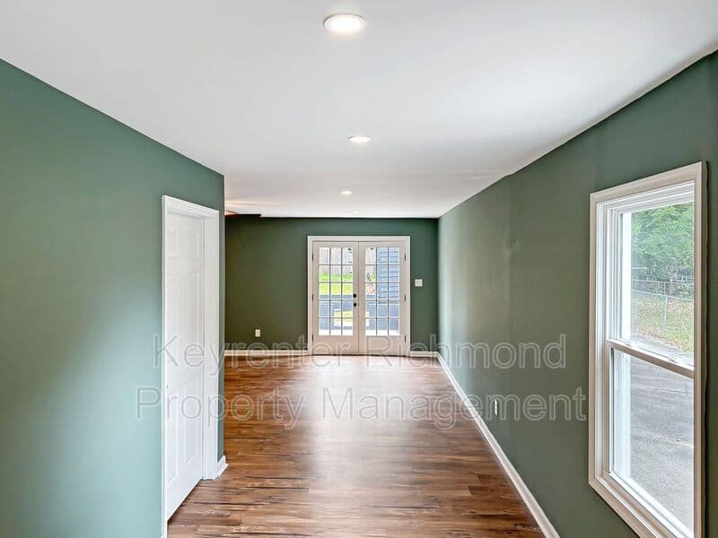 Henrico House: 7409 Landsworth Avenue