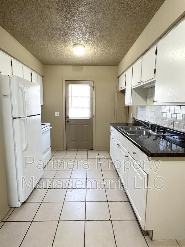 Gentry Condo: 95 Pine Avenue - 2