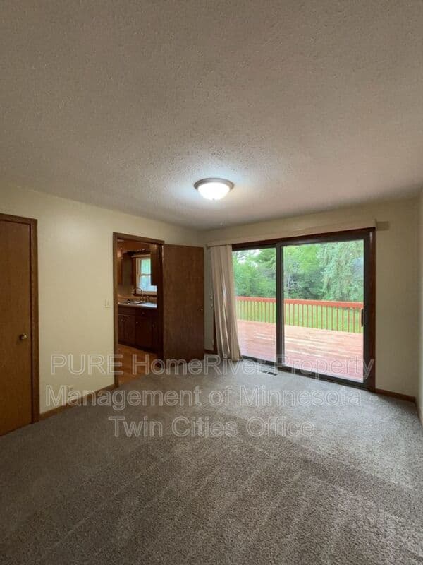 Bloomington House: 9306 Blaisdell Ave S