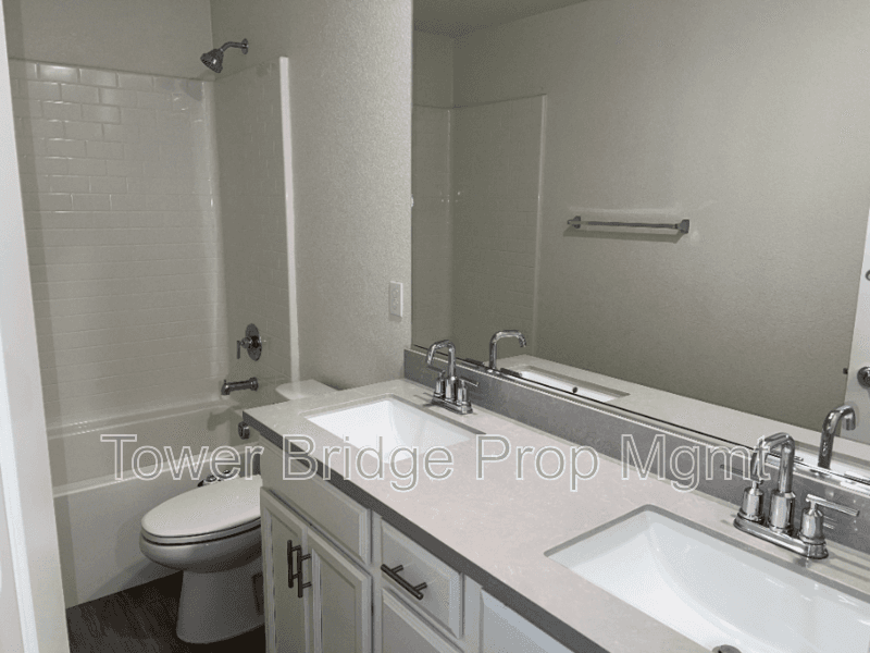 Rancho Cordova House: 12722 Montbrook Way