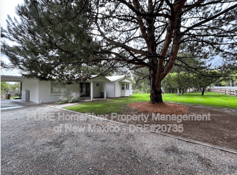 Flora Vista House: 7501 Old Aztec Hwy