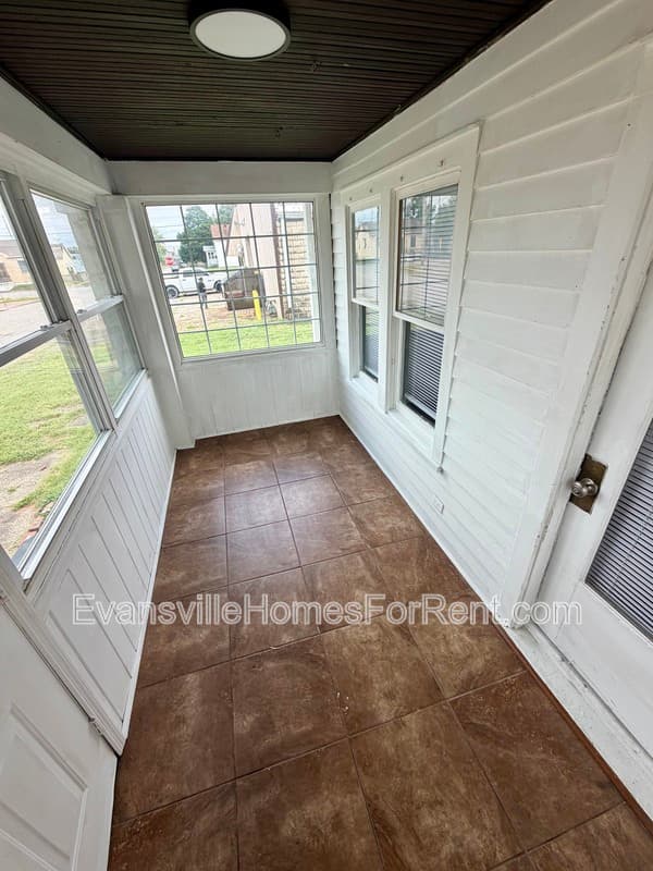 Evansville House: 111 E. Eichel