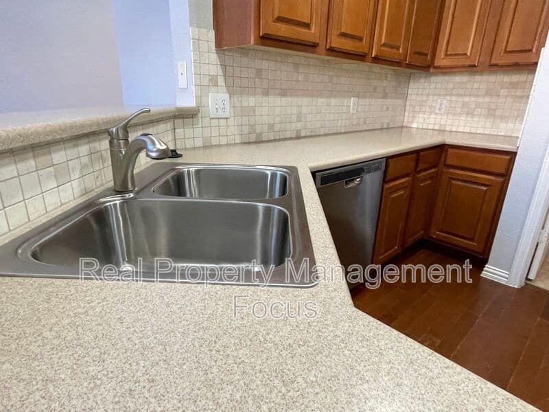 Plano House: 4645 Penelope Ln