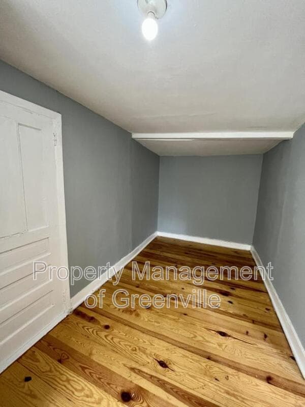 Greenville House: 33 6th Street