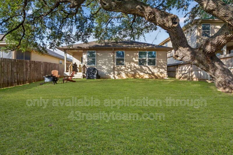 San Antonio House: 15562 Gray Catbird