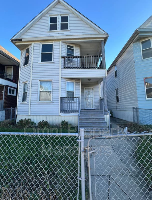 Hamtramck Condo: 3894 Evaline St
