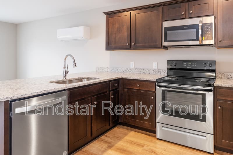 Louisville Condo: 7312 Tiger Way