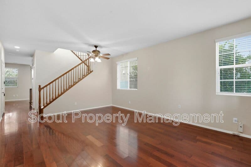 Temecula House: 40099 Annapolis Drive