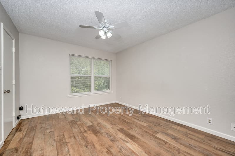 Denton Condo: 604 Meadow View Court - 3