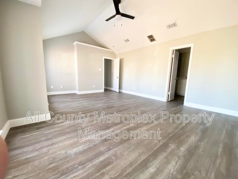 Rowlett House: 3714 Catalina St