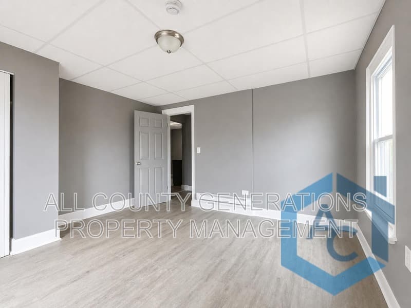 Lorain Condo: 2117 E 29th St