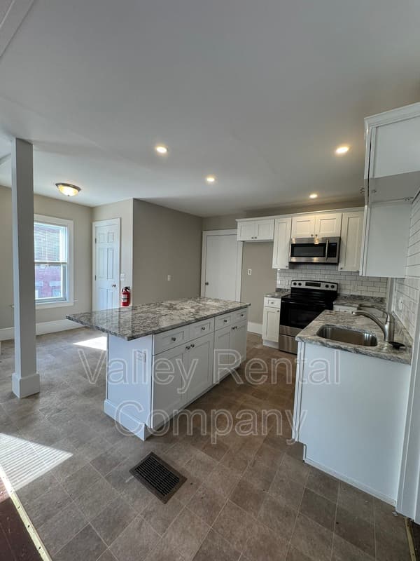 Northampton Condo: 20 Orchard Street - 2
