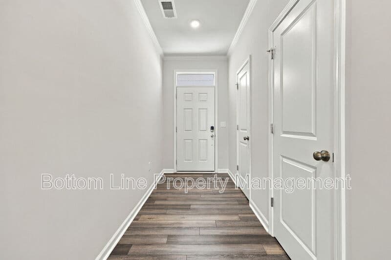 Durham Townhome: 5811 Woodlawn Dr