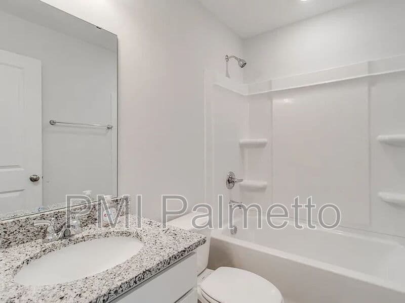 Columbia House: 3022 Harborview Drive
