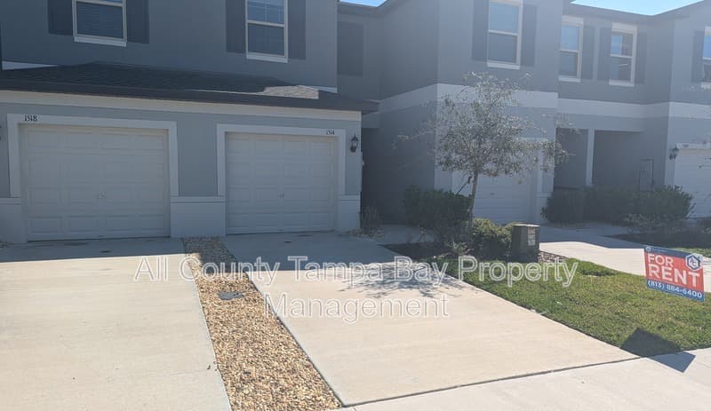 Lutz Townhome: 1514 Cassius St