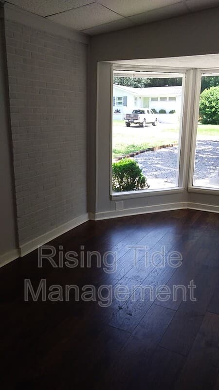 Birmingham House: 660 Hagood St