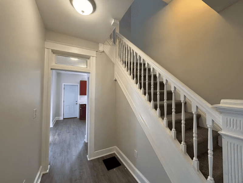 Baltimore House: 41X N Loudon Ave