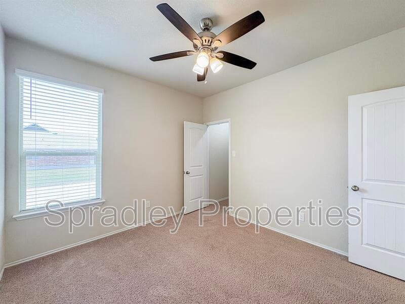 Belton House: 4617 Abergavenny Dr