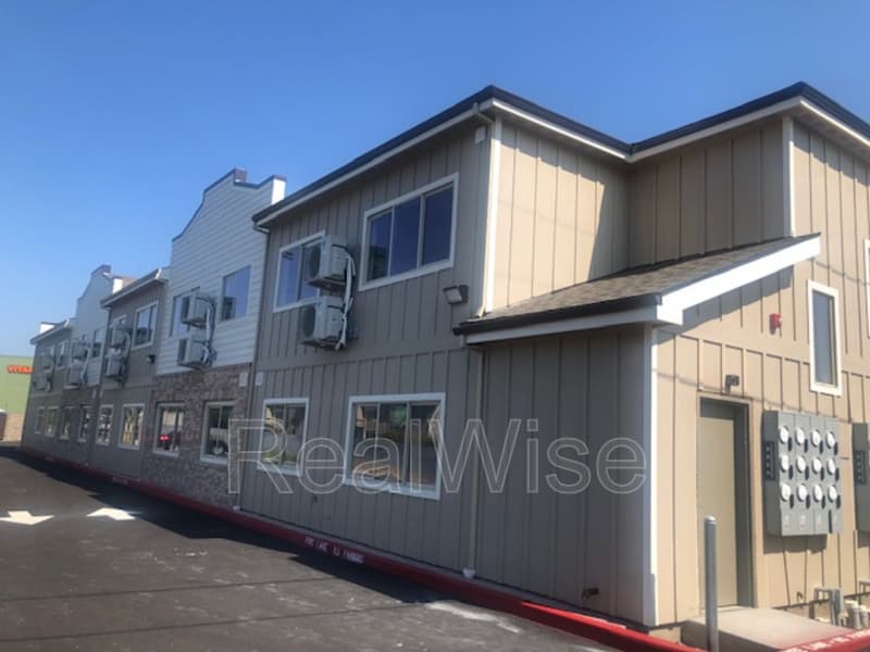 Medford Condo: 1935 Table Rock Rd