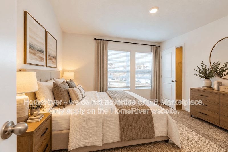 Jacksonville House: 5020 Bramante Dr