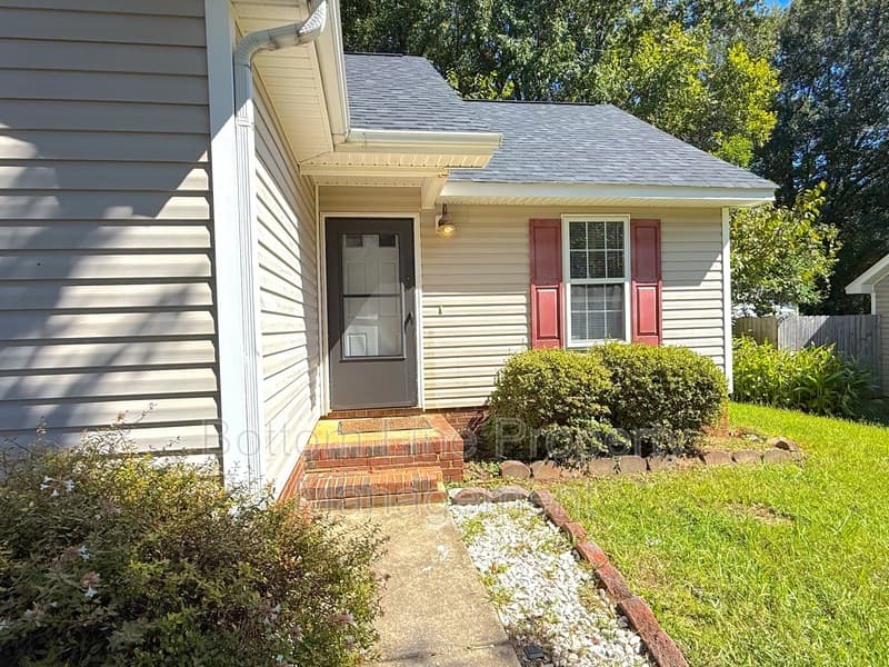 Charlotte House: 5441 Realtree Ln