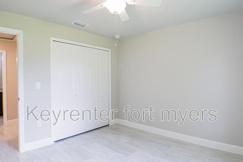 Fort Myers House: 1787 Maryland Ave