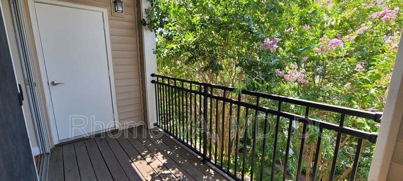 Herndon Condo: 12937 Centre Park Cir