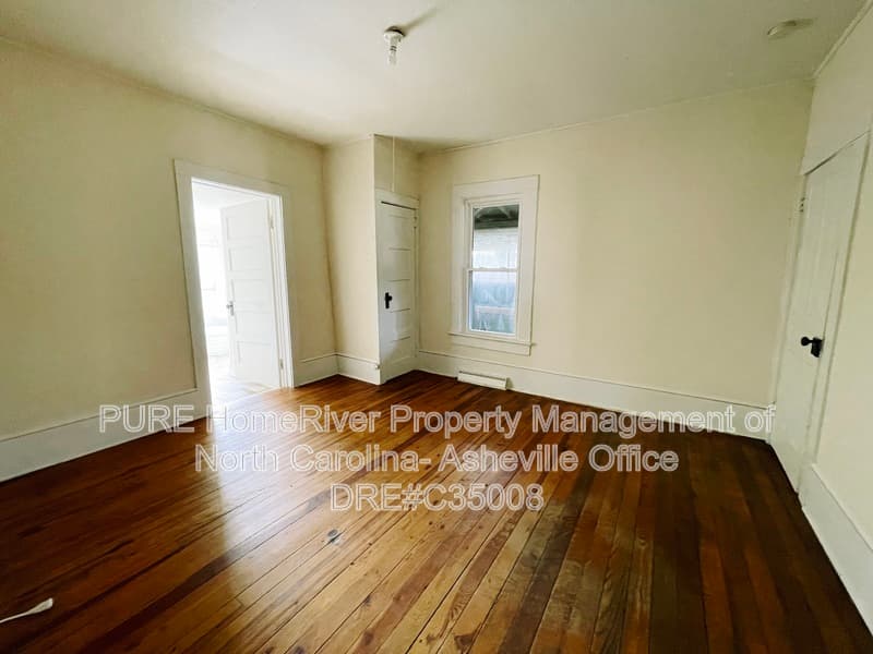 Swannanoa House: 648 Bee Tree Road