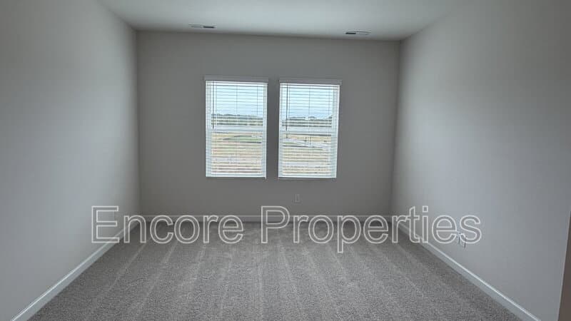 Fuquay-Varina House: 28 Reflection Parkway