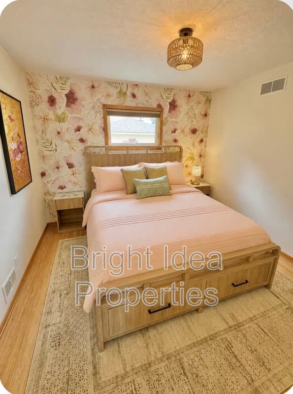 Saint Paul House: 896 Hadley Lane North