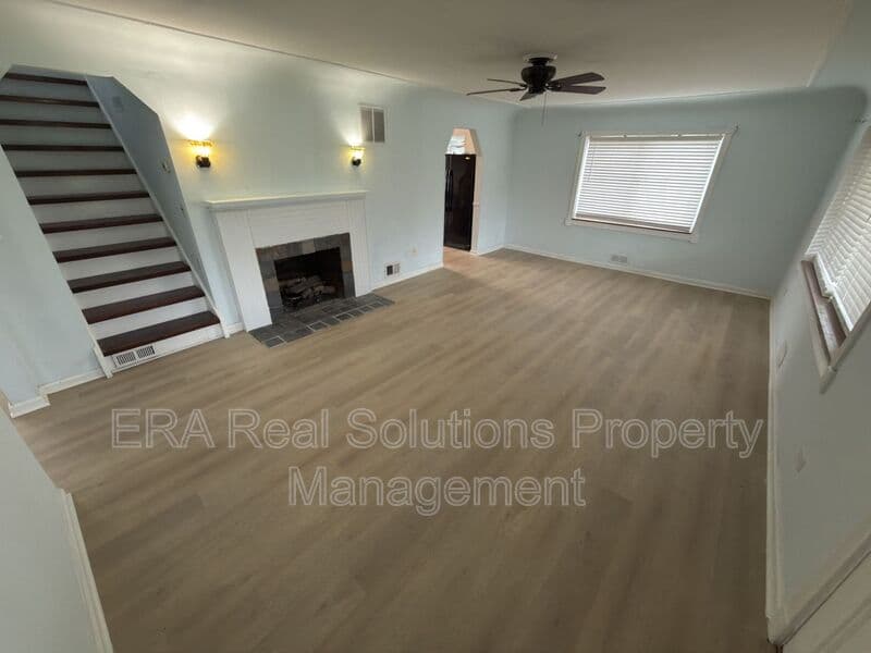 West Chester House: 7723 West Chester Rd.