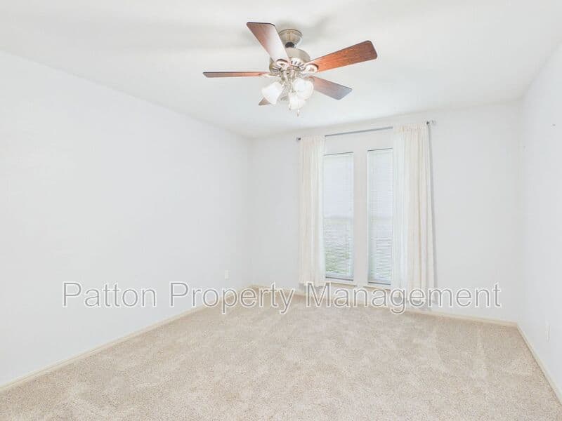 Amarillo House: 6810 Montague