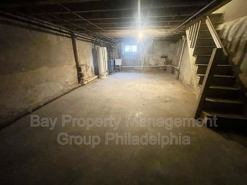 Philadelphia House: 5029 N Franklin St