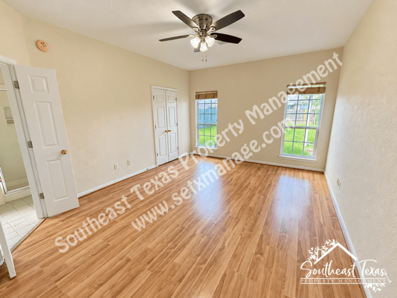 Beaumont House: 7920 Buttercup Drive