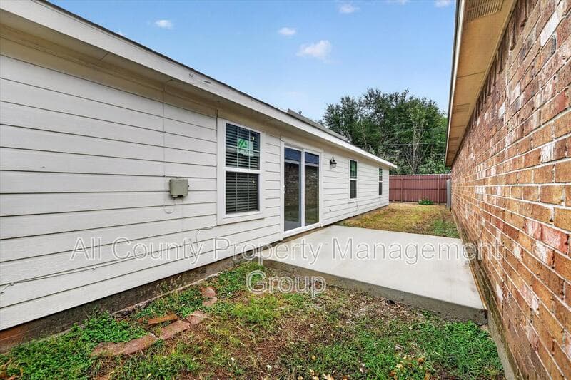 Fort Worth House: 756 River Garden Drive