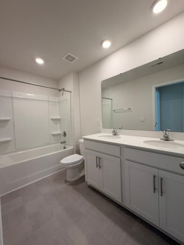 Columbia House: 205 Dunham Road